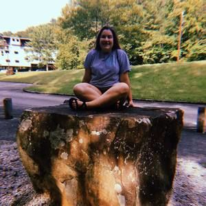 Meet your Posher, Macy